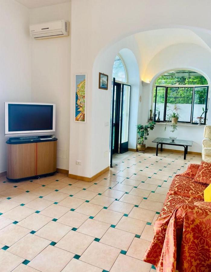 Positano'S Flats Apartment Luaran gambar