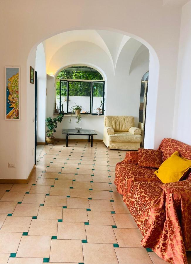 Positano'S Flats Apartment Luaran gambar