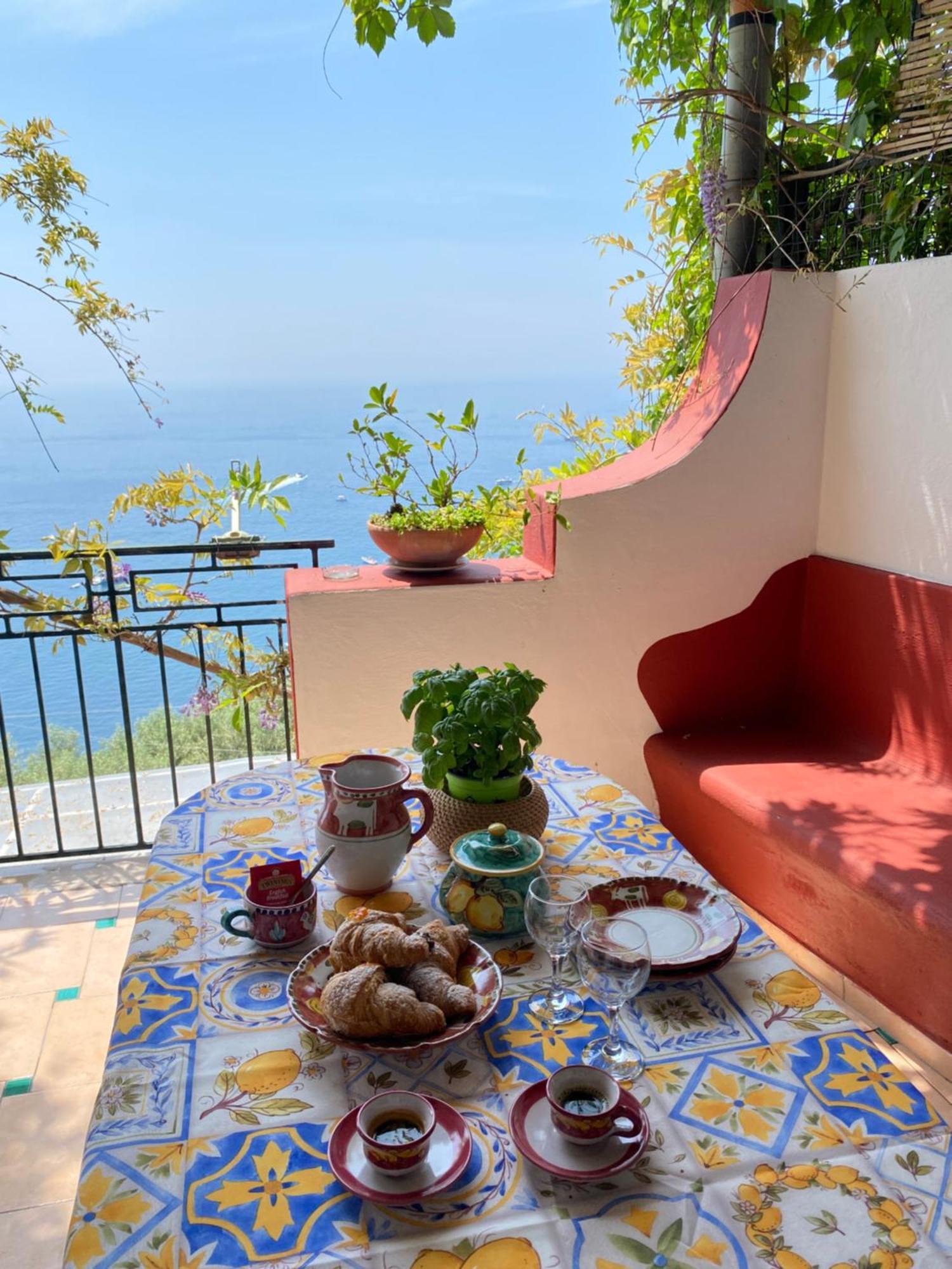 Positano'S Flats Apartment Luaran gambar