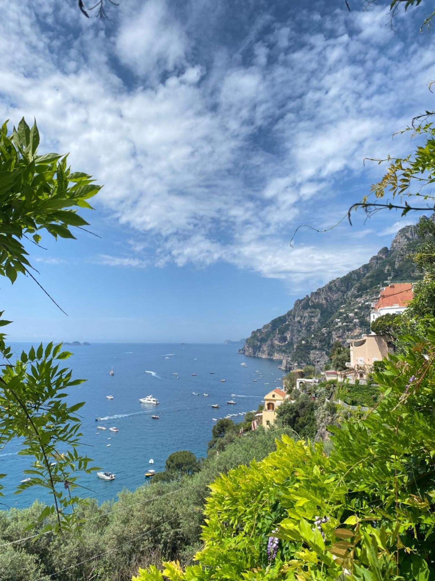 Positano'S Flats Apartment Luaran gambar
