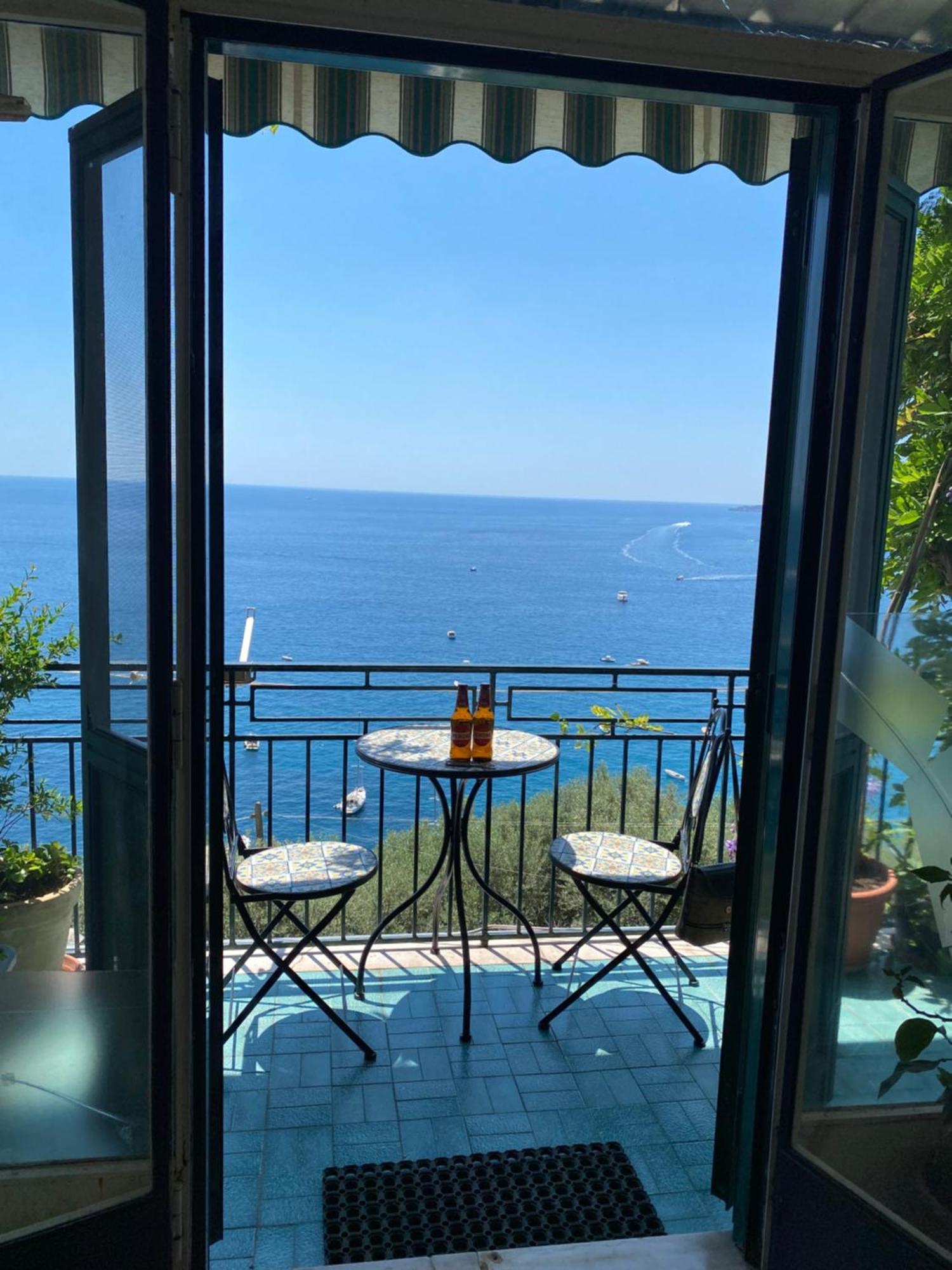 Positano'S Flats Apartment Luaran gambar