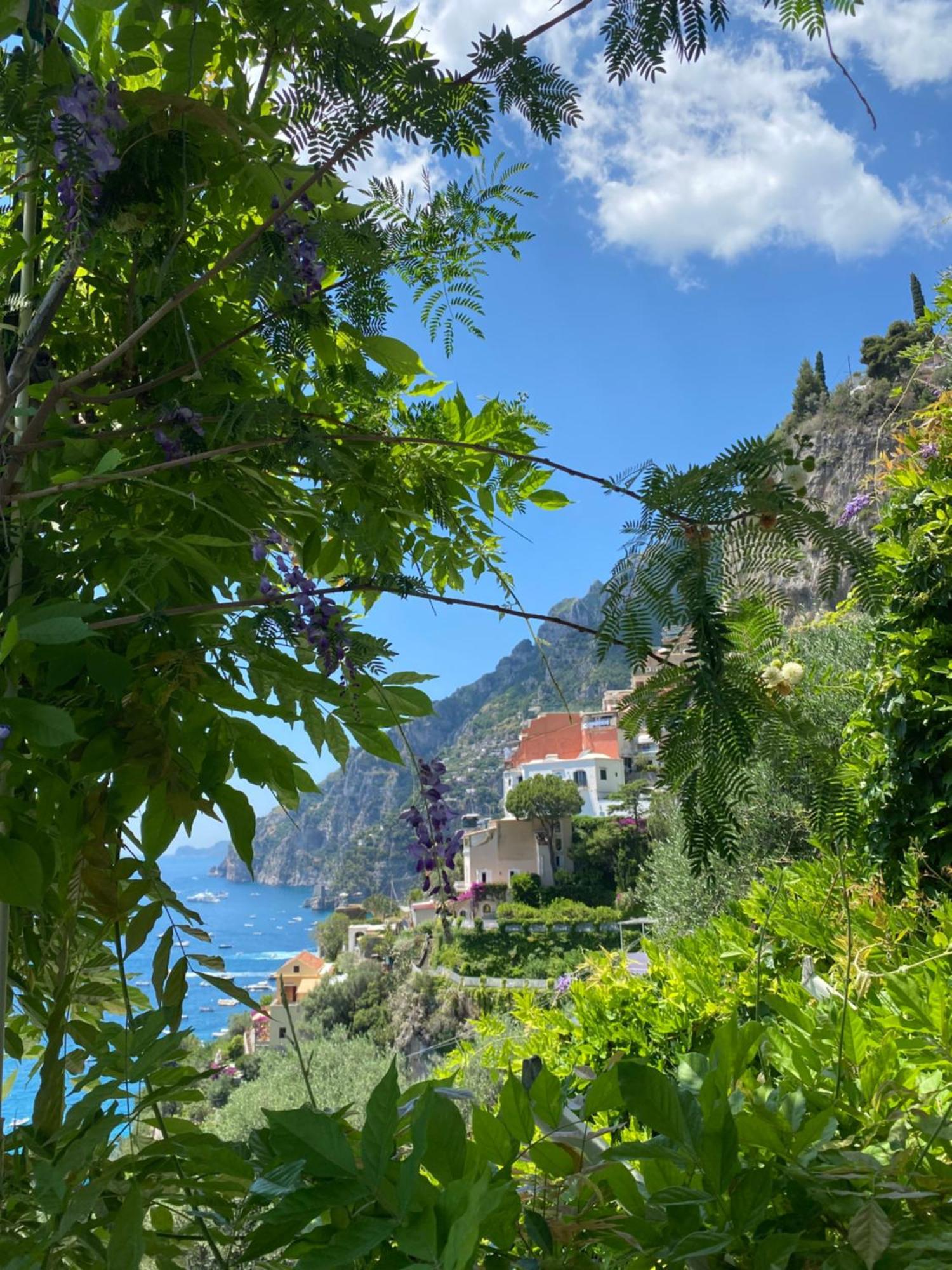 Positano'S Flats Apartment Luaran gambar