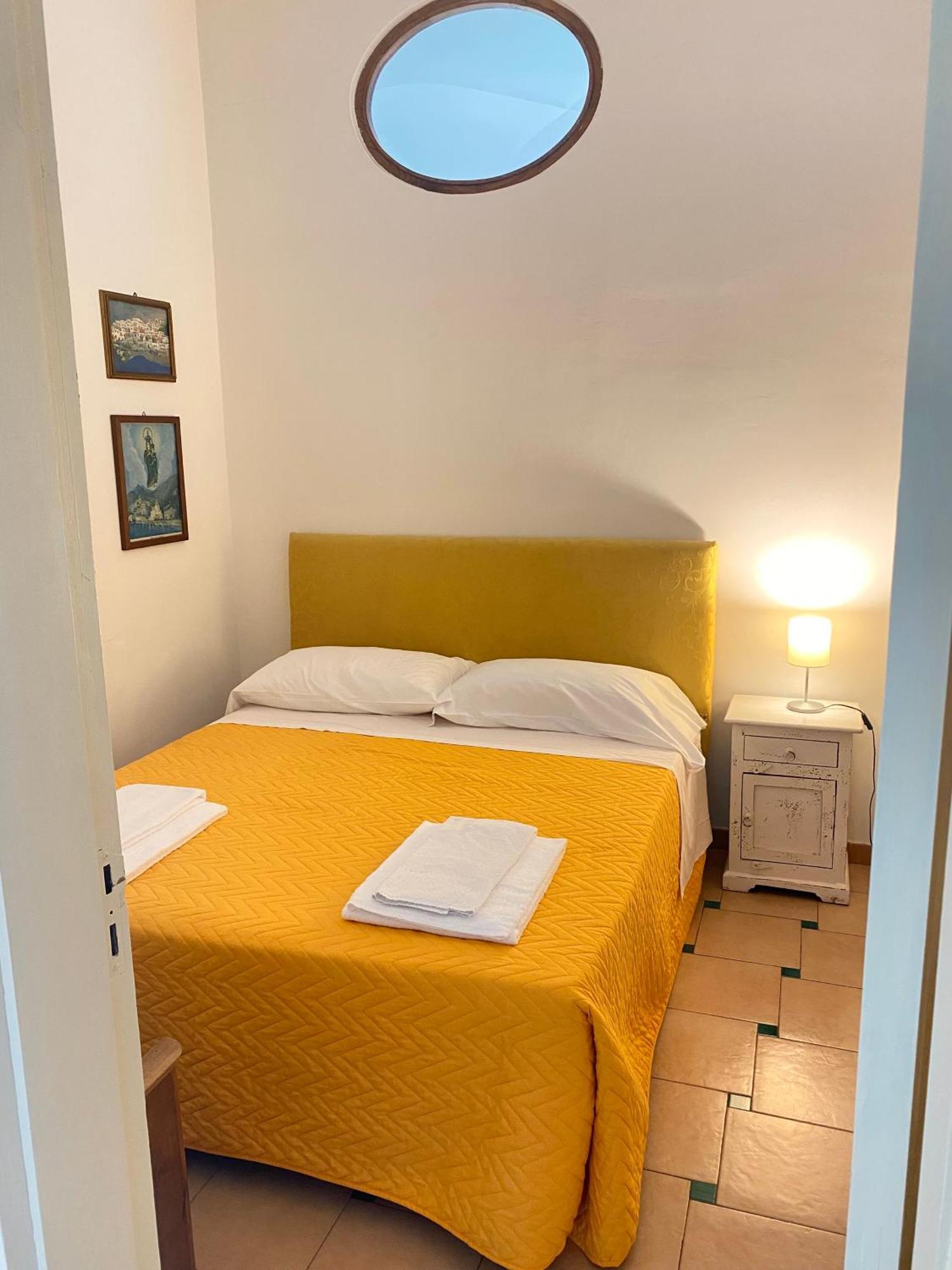 Positano'S Flats Apartment Luaran gambar