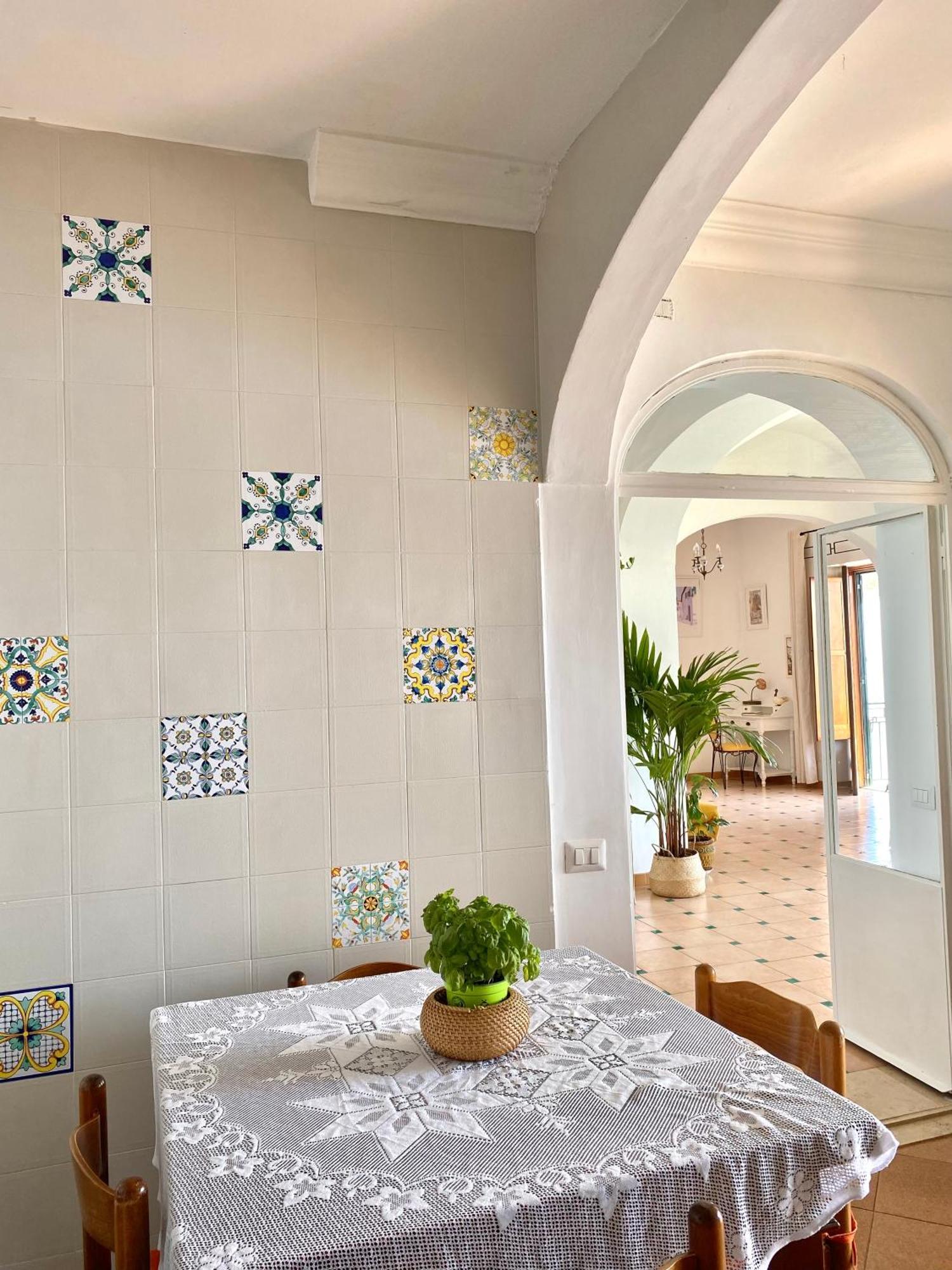 Positano'S Flats Apartment Luaran gambar